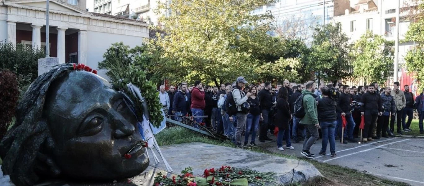 Ντροπή! Η κυβέρνηση που δεν τίμησε την 28η Οκτωβρίου έτοιμη να συμμετέχει σε τελετές για το Πολυτεχνείο!